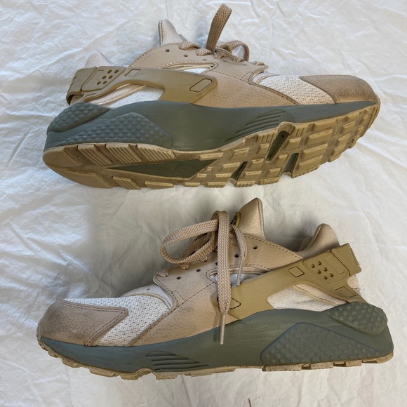 nike huarache oatmeal